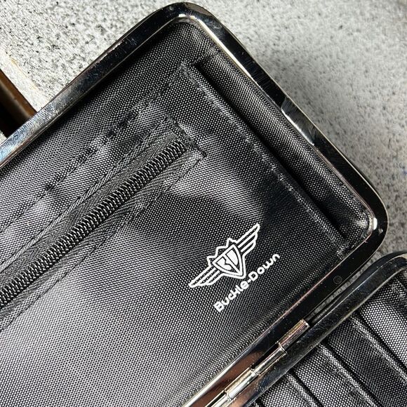 Buckle Down Friends TV Series Snap Wallet Case - Picture 4 of 4